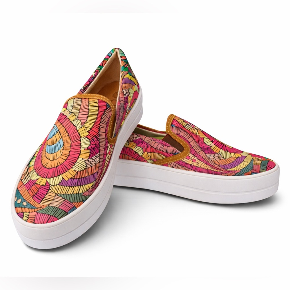 ✨ Colorful Slip-On Platform Sneakers – Size 6 ✨ - Picture 8 of 10